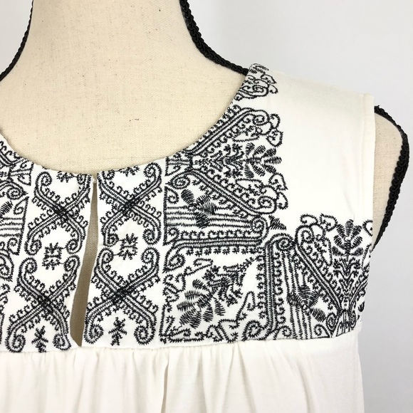 Women’s NWOT Adrianna Papell White & Black Tank Top Size M - Picture 2 of 6